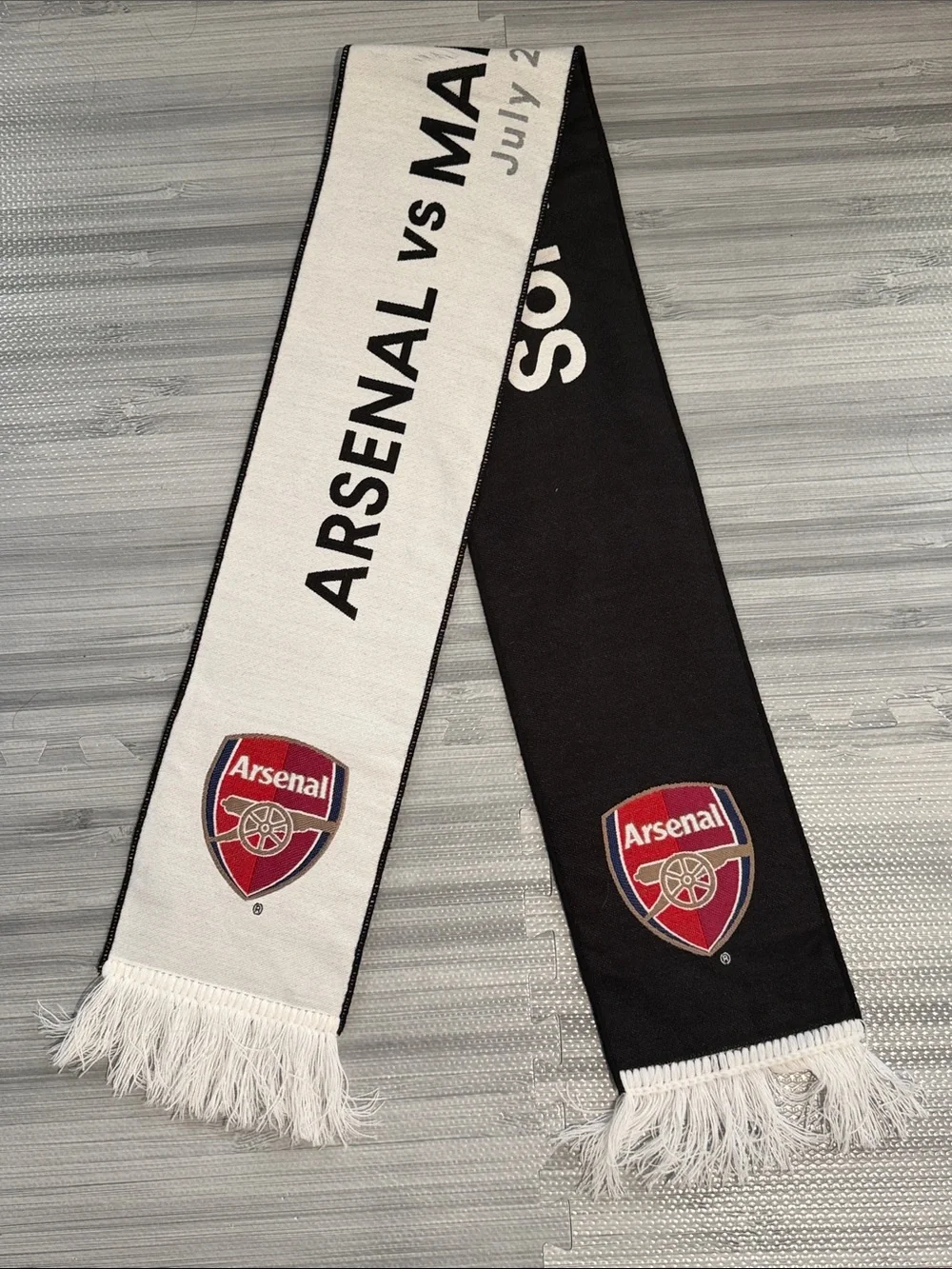 Arsenal vs Manchester United Scarf - July 27 2024 - Rivals in Red - SoFi Stadium